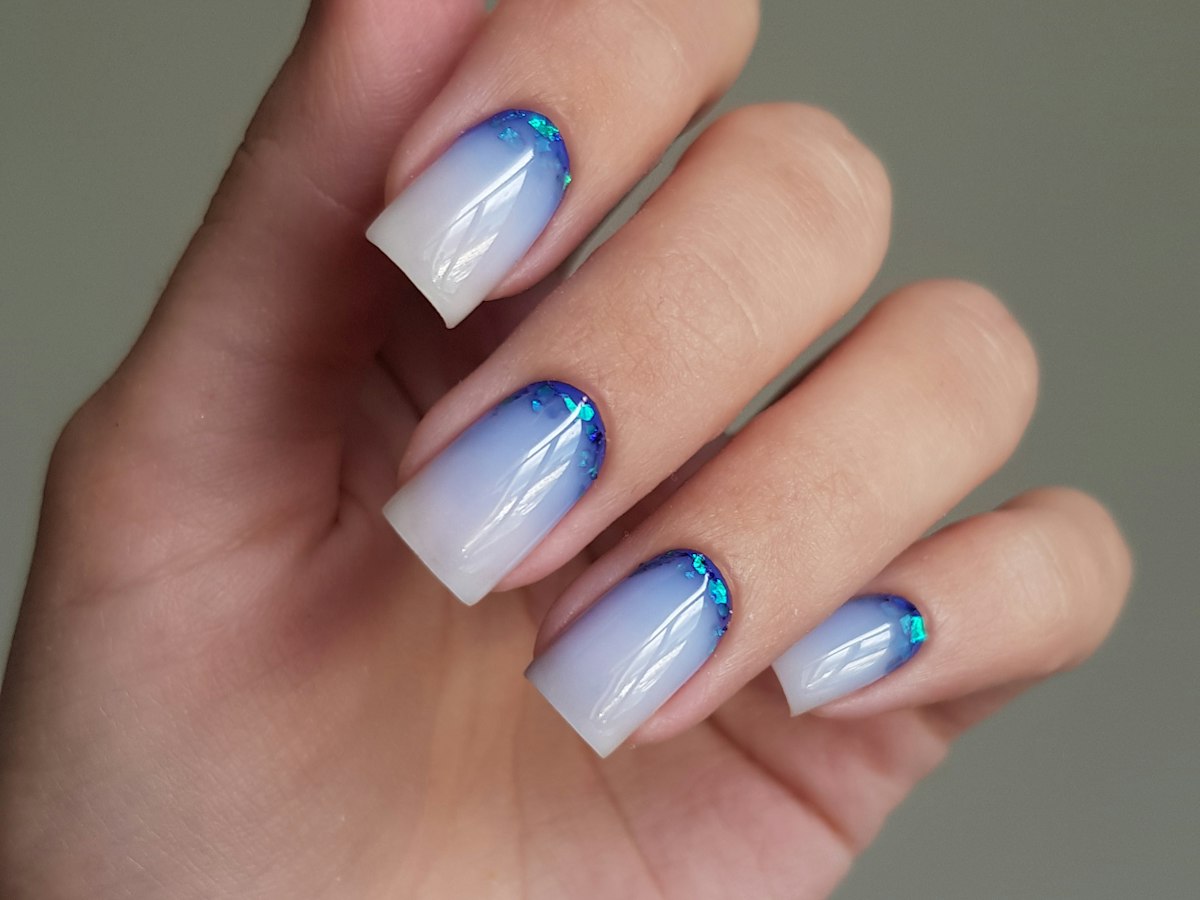Degradé azul con francesita